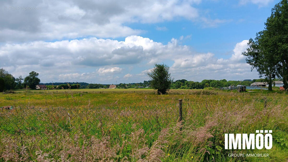 Terrain à SAINTE-MARGUERITE-SUR-DUCLAIR