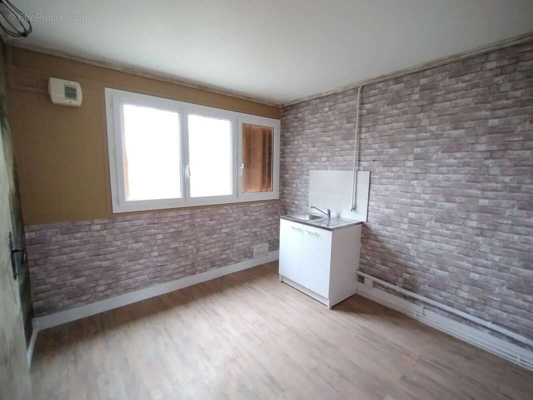 Appartement à AUBERGENVILLE