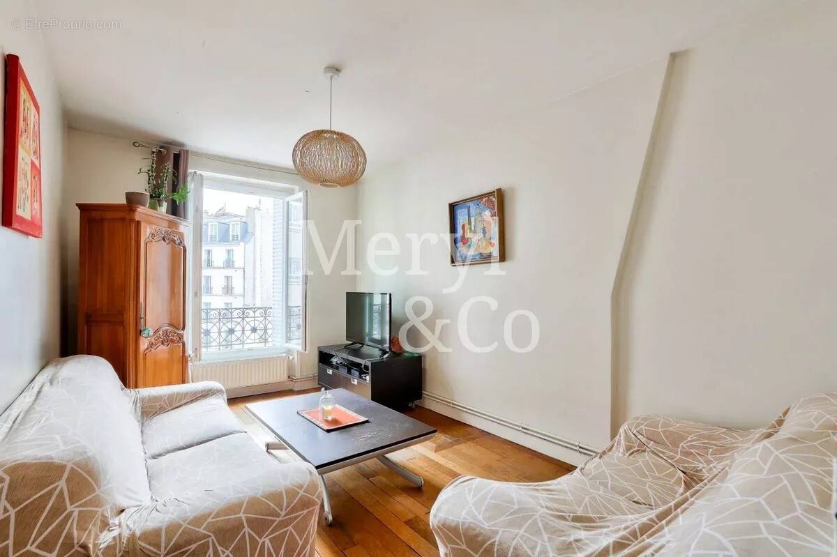 Appartement à PARIS-15E