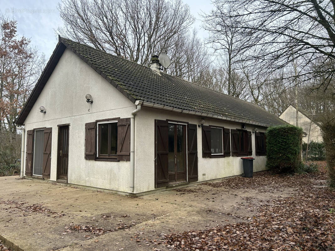 Maison à COURTENAY