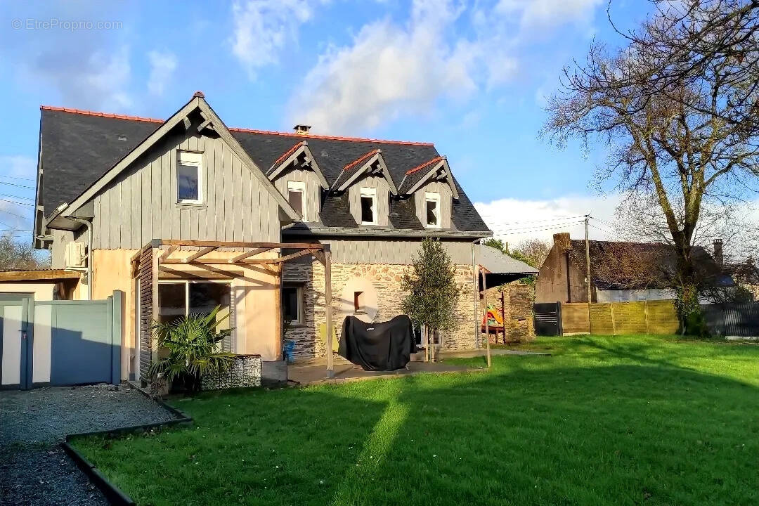 Maison à NOZAY