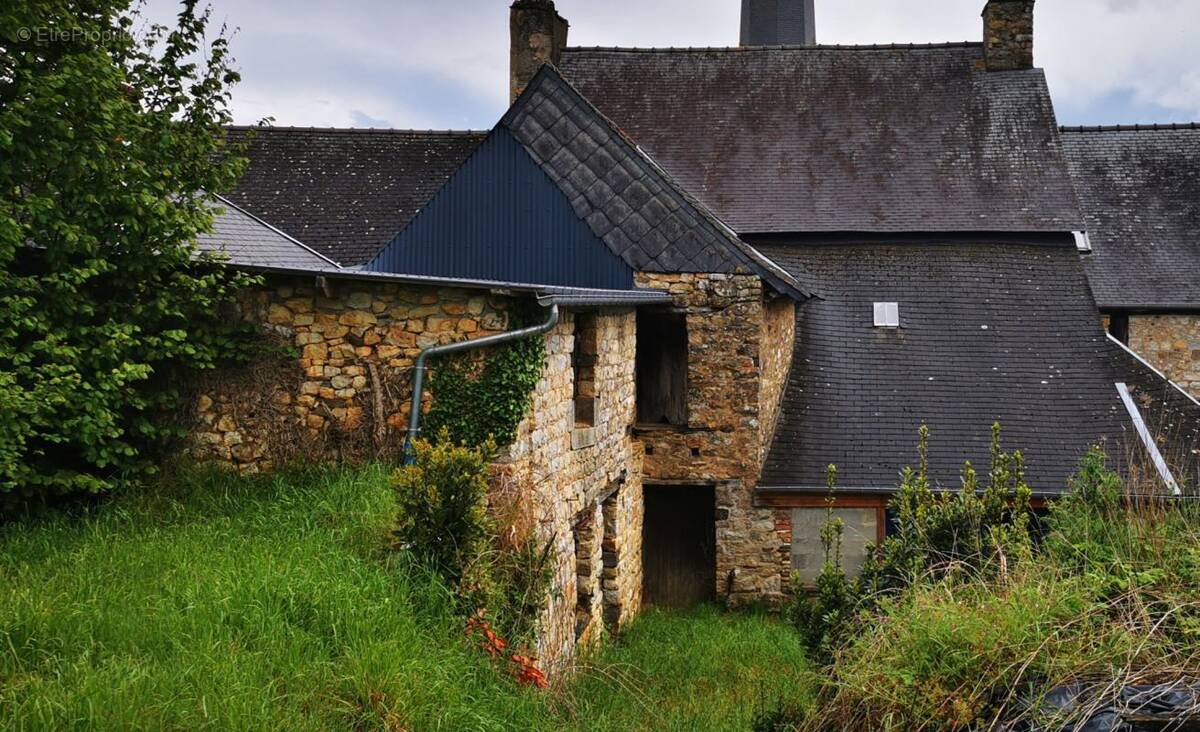 Maison à SAINT-AUBIN-DU-CORMIER