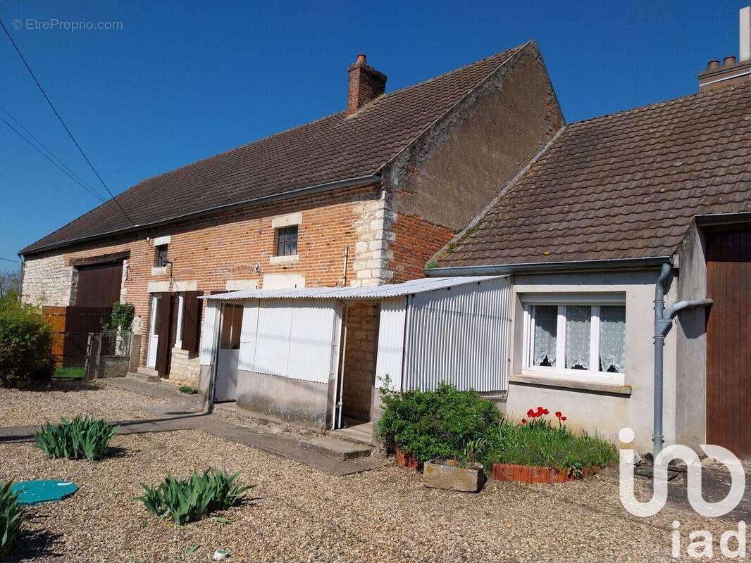 Photo 1 - Maison à CHARNAY-LES-CHALON