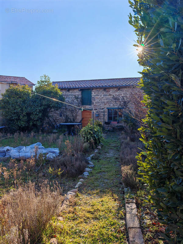 Maison à VERNOUX-EN-VIVARAIS