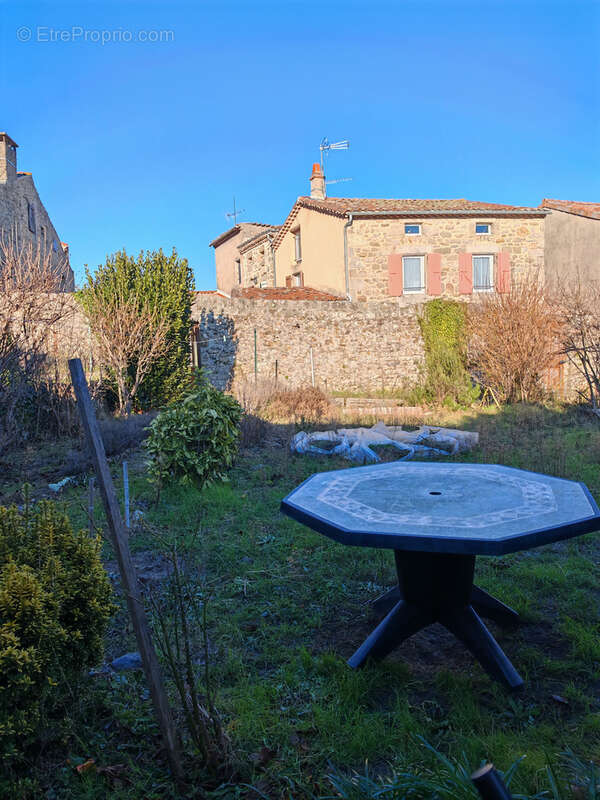 Maison à VERNOUX-EN-VIVARAIS