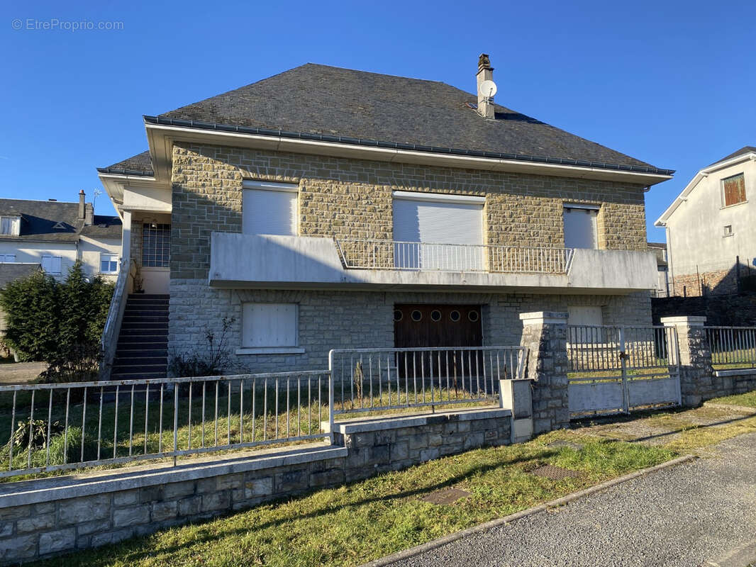 Maison à SAINT-SORNIN-LAVOLPS