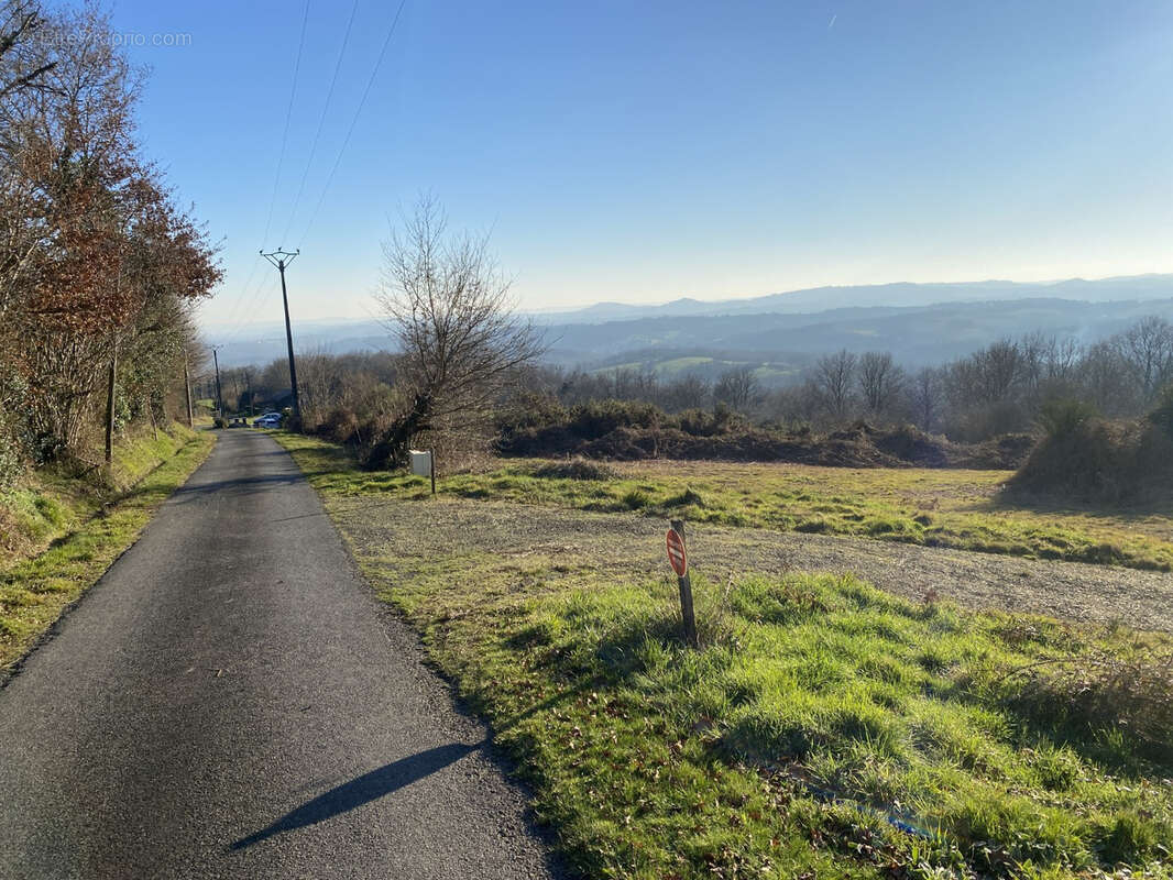 Terrain à LASCAUX