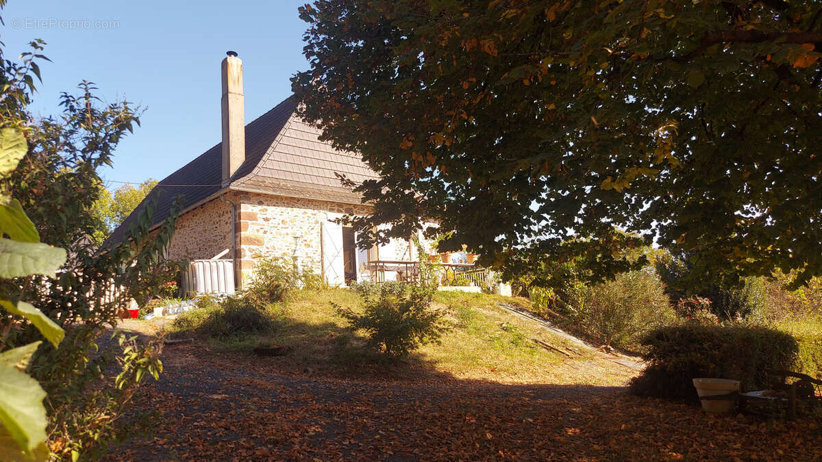 Maison à CHABRIGNAC