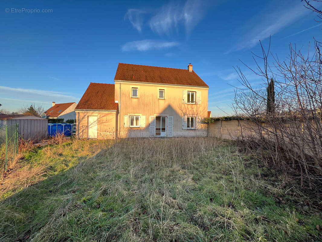 Maison à LAILLY-EN-VAL