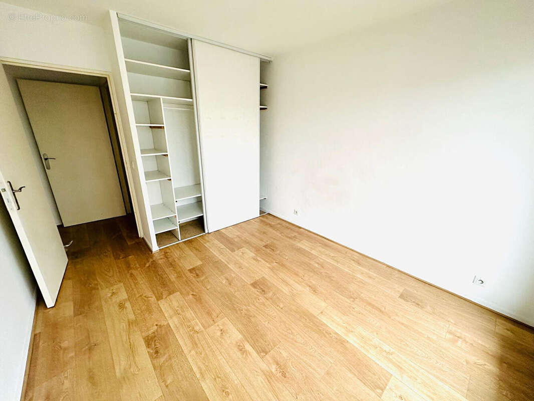 Appartement à NANTERRE