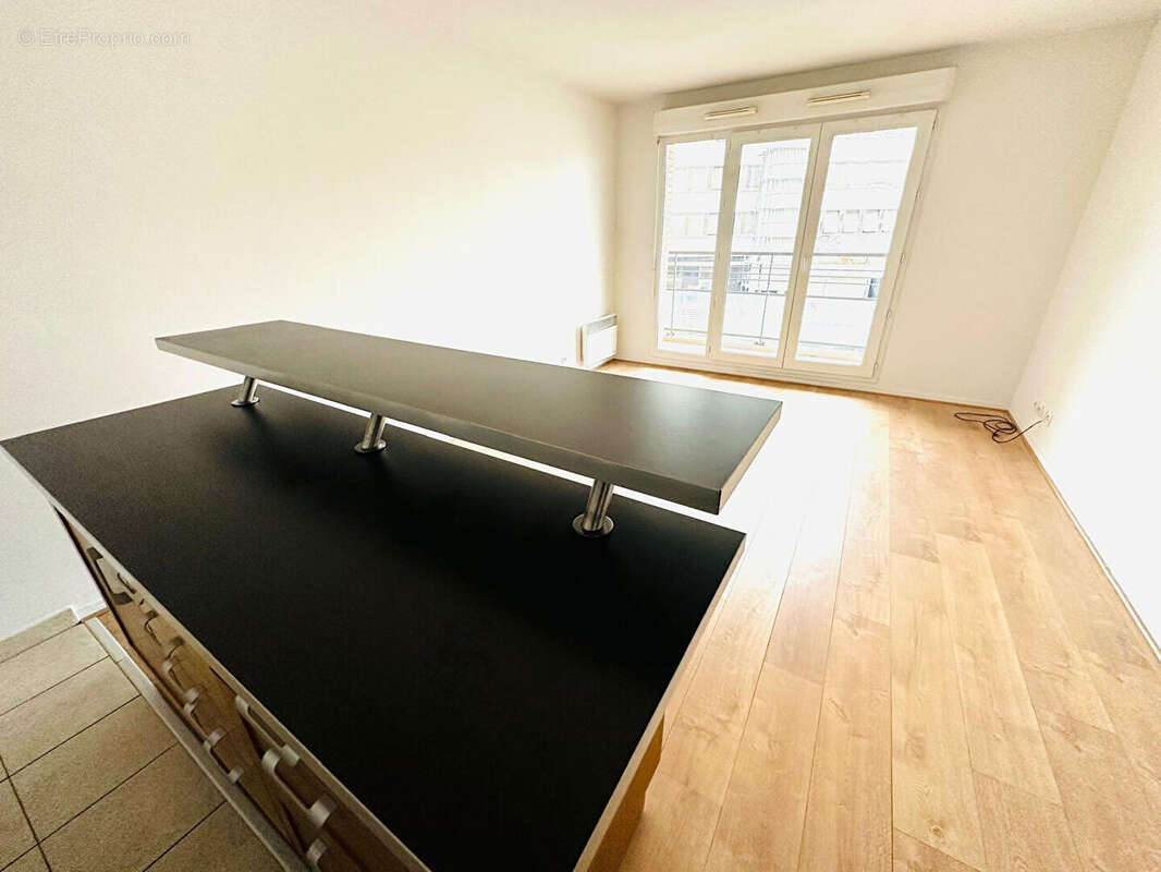 Appartement à NANTERRE