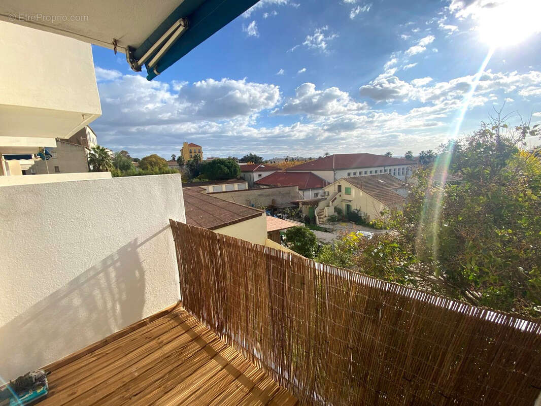 Appartement à HYERES