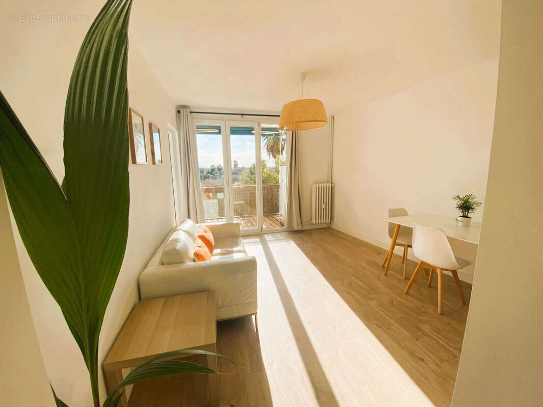 Appartement à HYERES