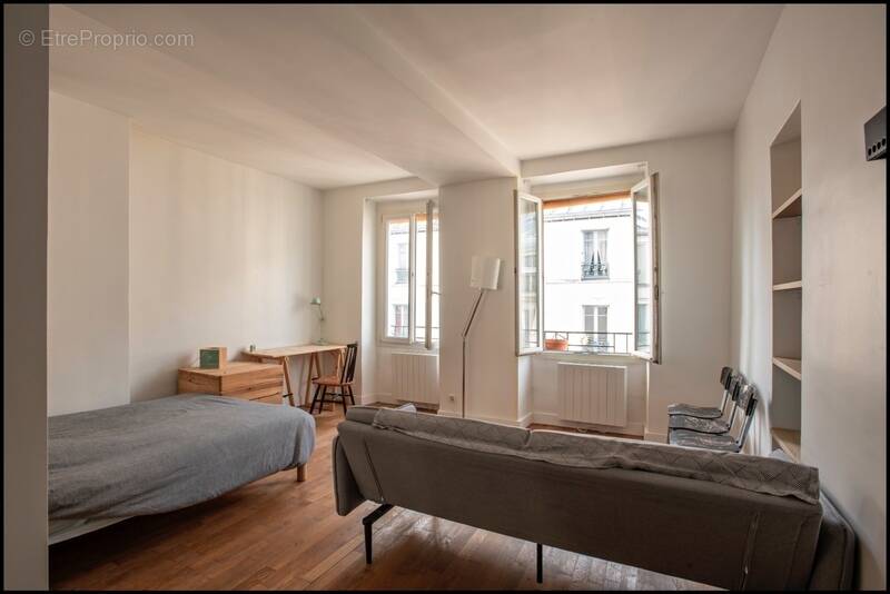 Appartement à PARIS-11E