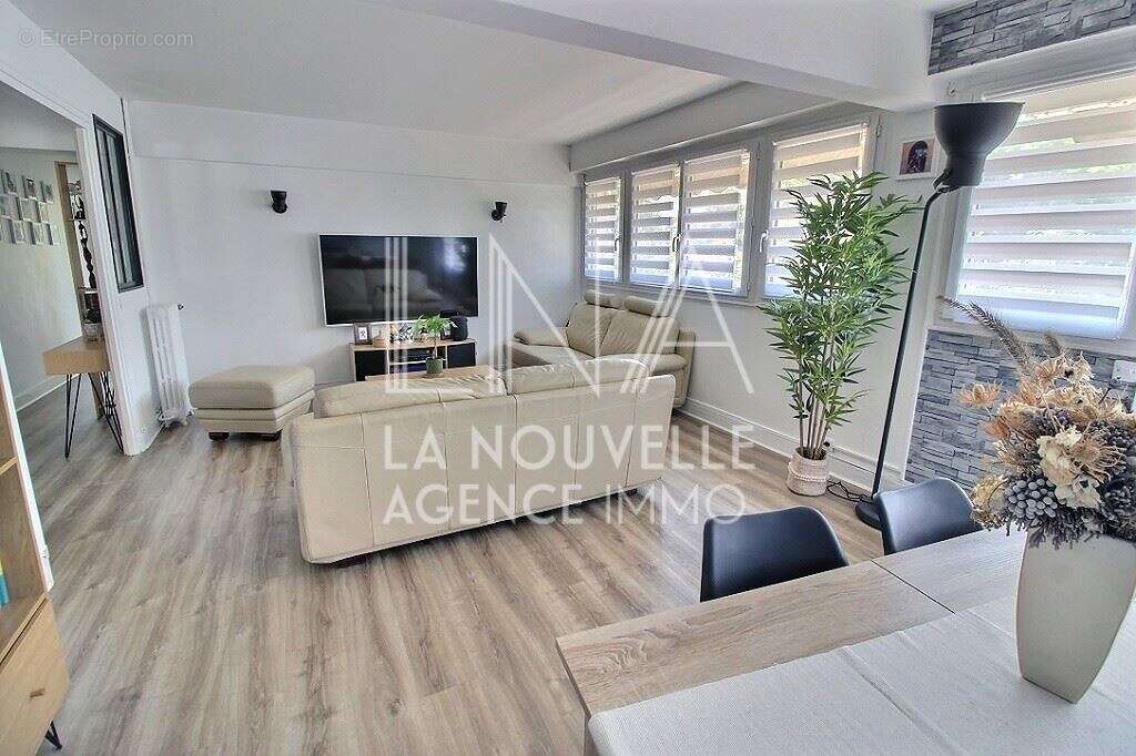 Appartement à ROMAINVILLE