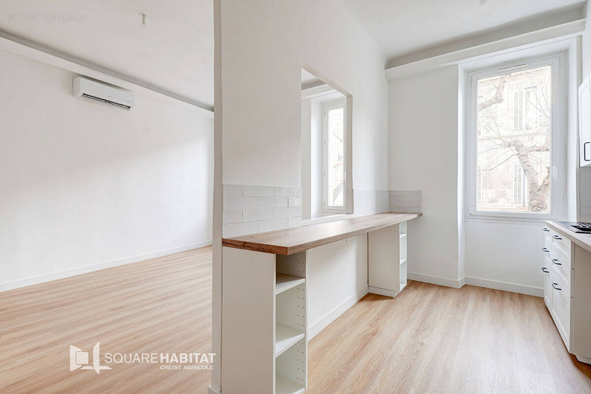 Appartement à MARSEILLE-4E