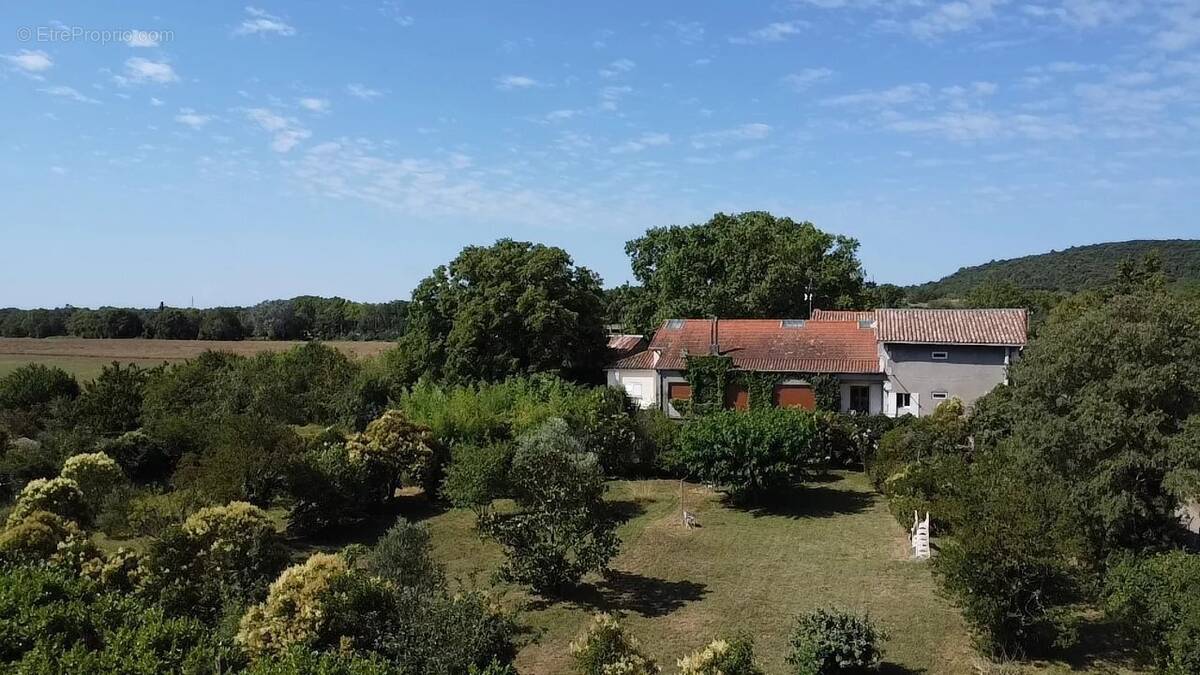 Maison à RIBAUTE-LES-TAVERNES