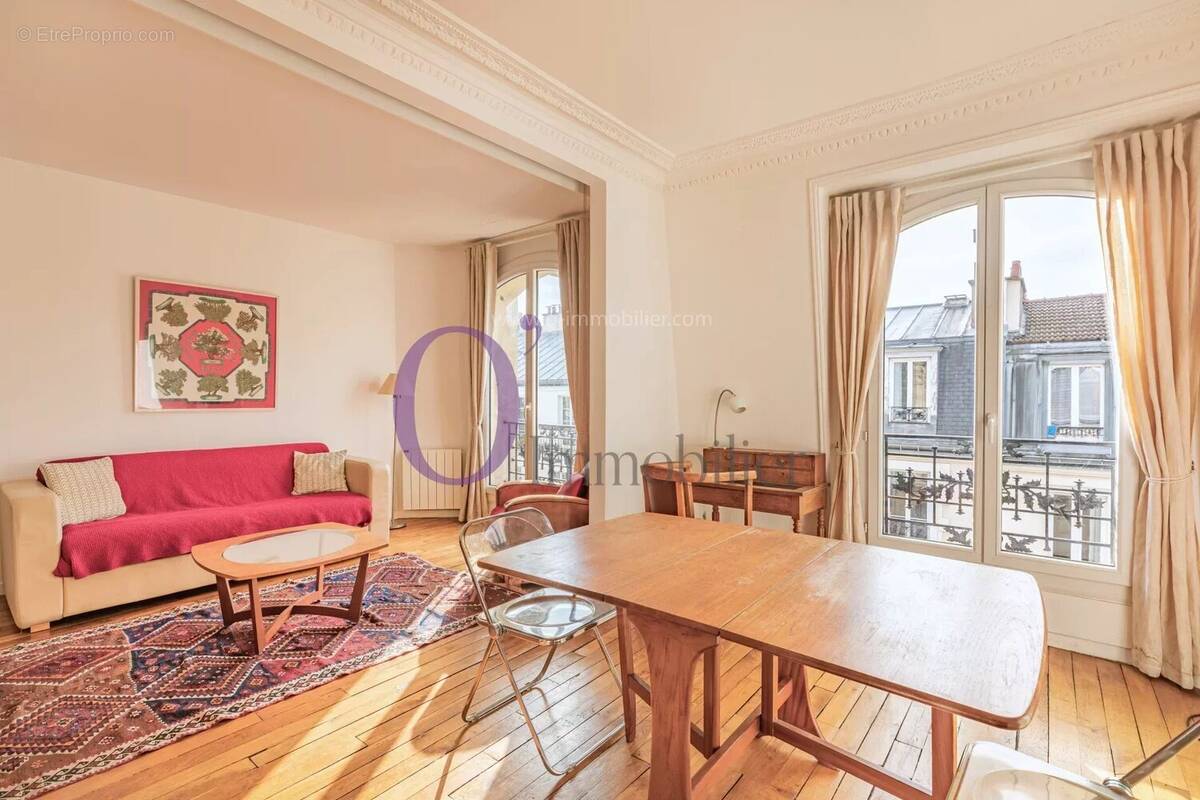 Appartement à PARIS-12E