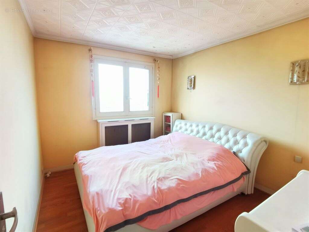 Appartement à LE BOURGET