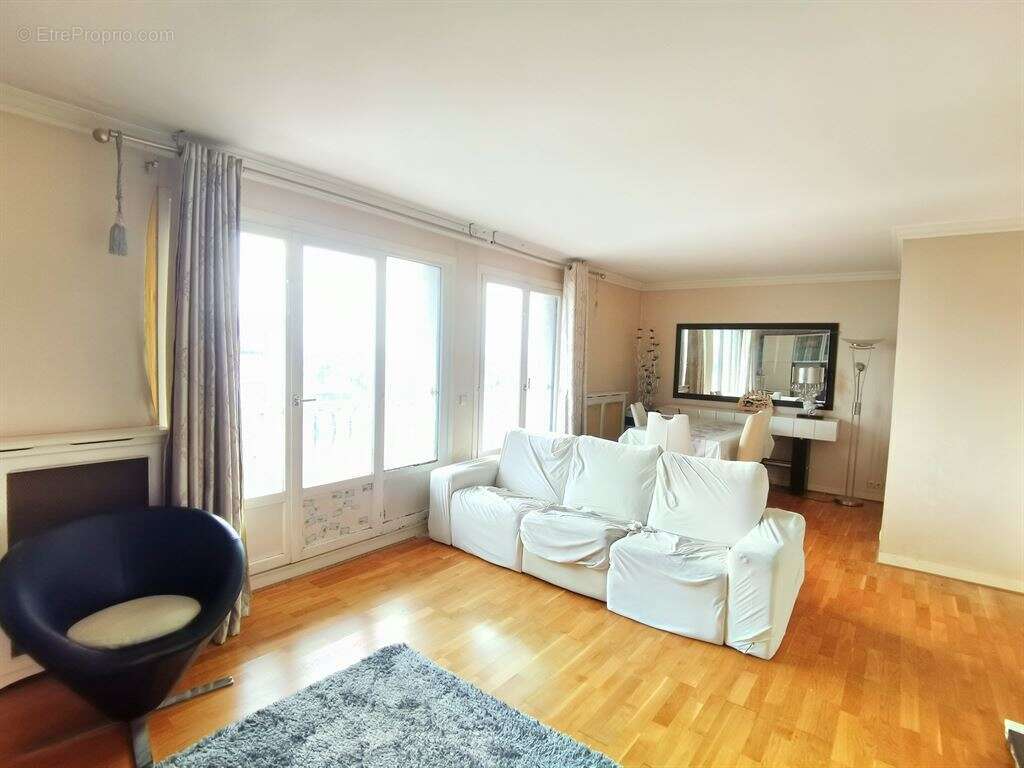 Appartement à LE BOURGET