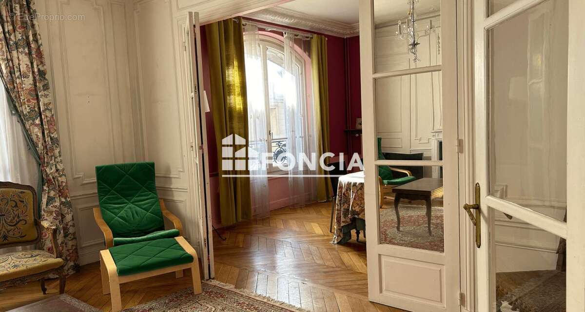 Appartement à VERSAILLES