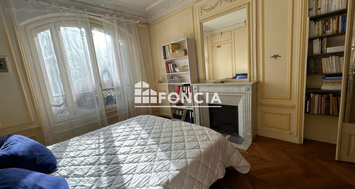 Appartement à VERSAILLES