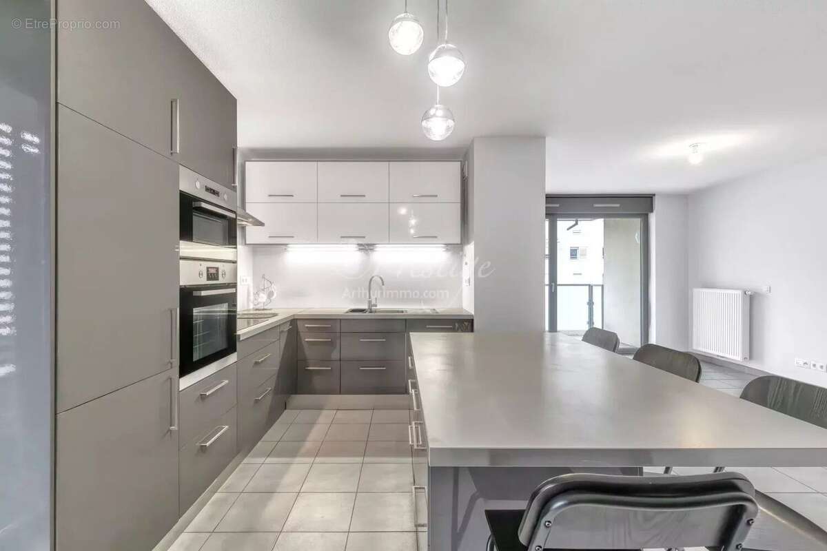 Appartement à AIX-LES-BAINS