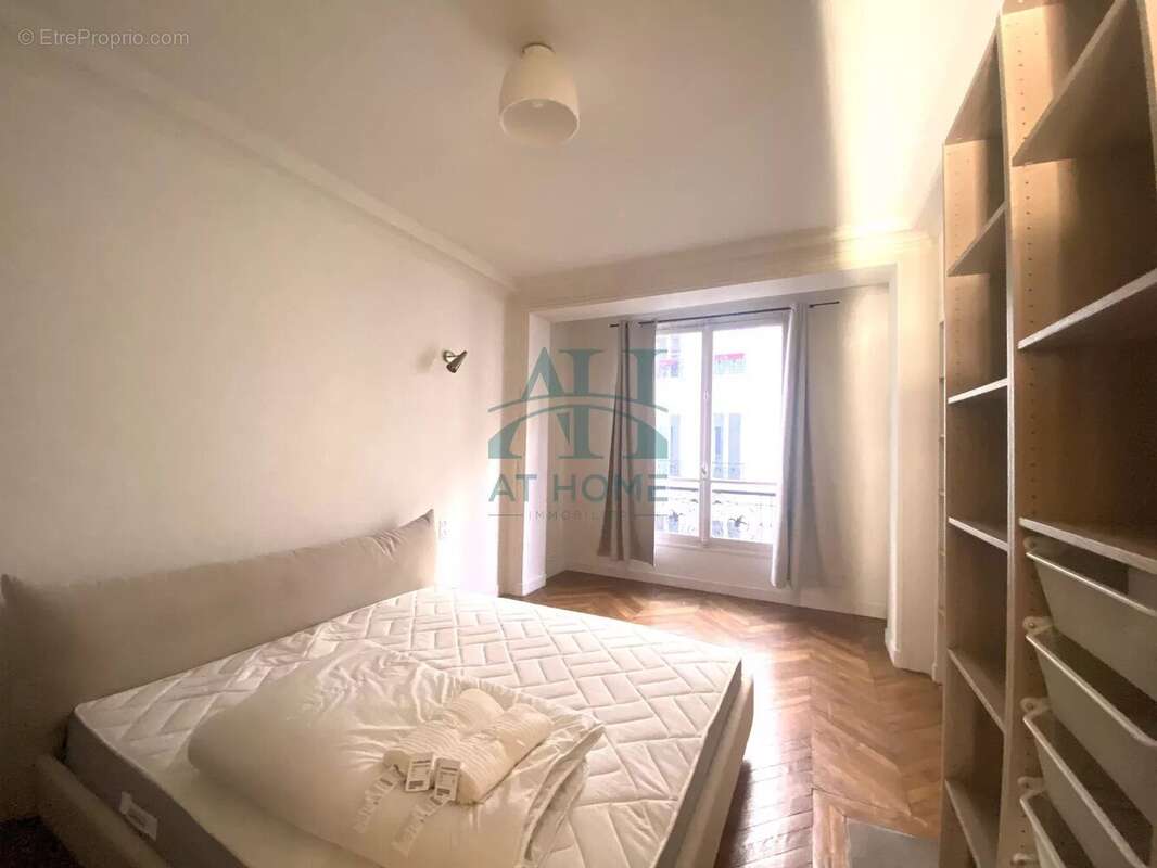 Appartement à PARIS-10E