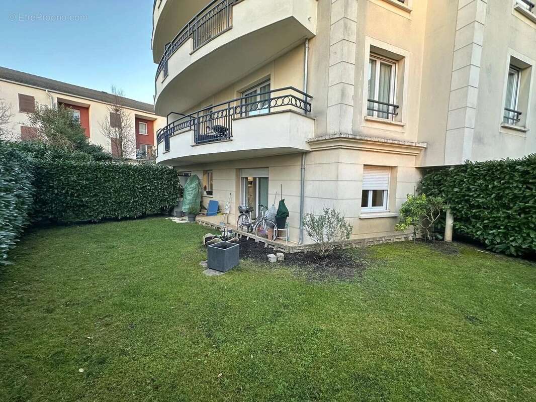 Appartement à VAIRES-SUR-MARNE