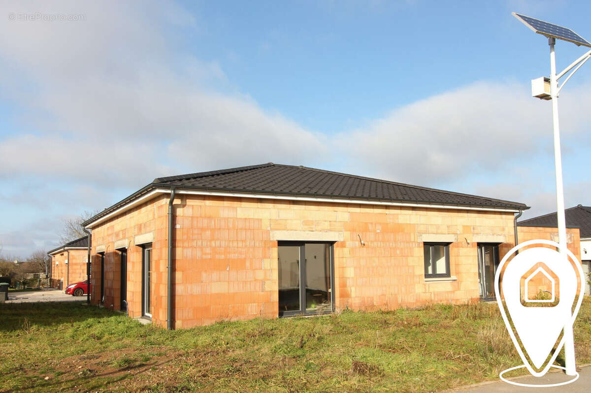 Maison à CHAVELOT