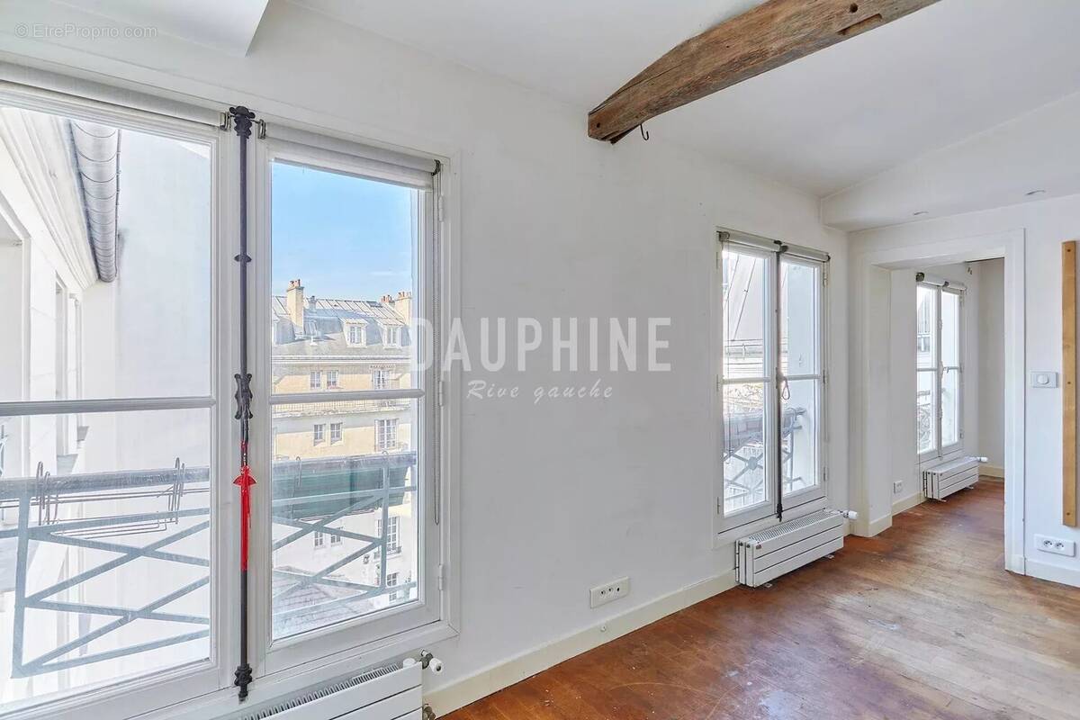 Appartement à PARIS-7E