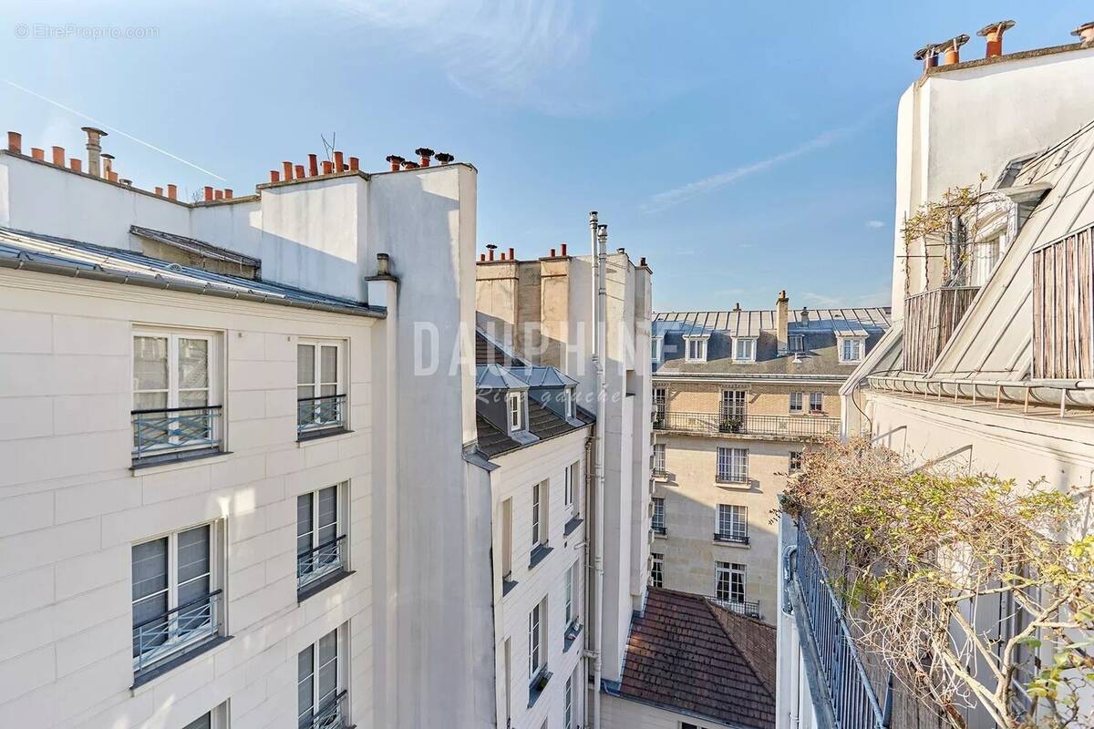 Appartement à PARIS-7E