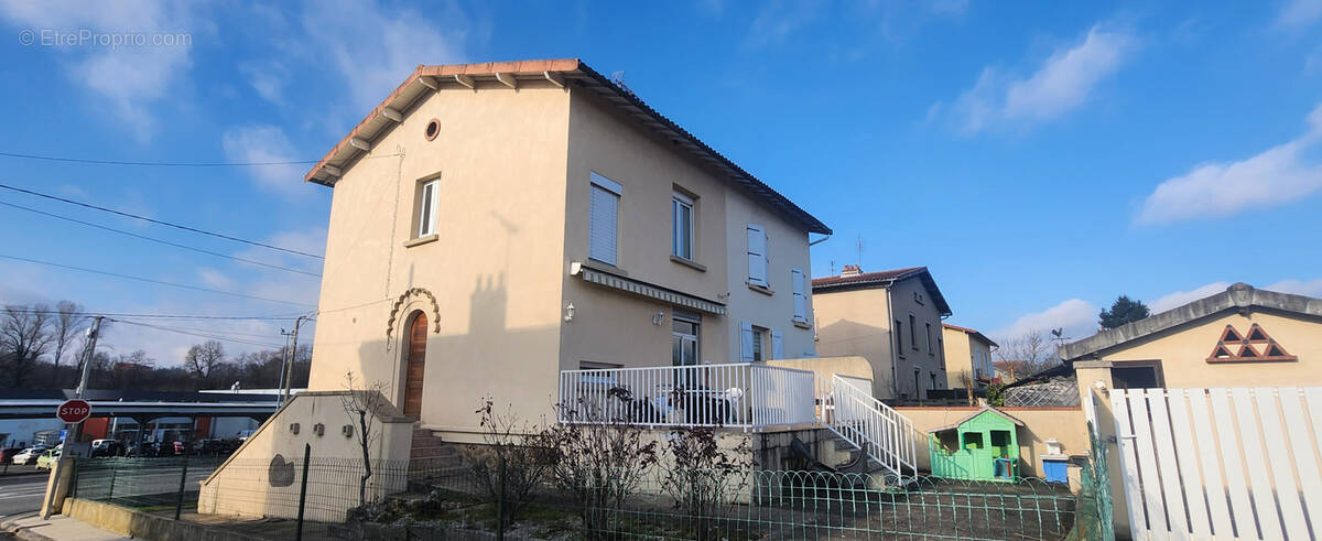 Maison à BLAYE-LES-MINES