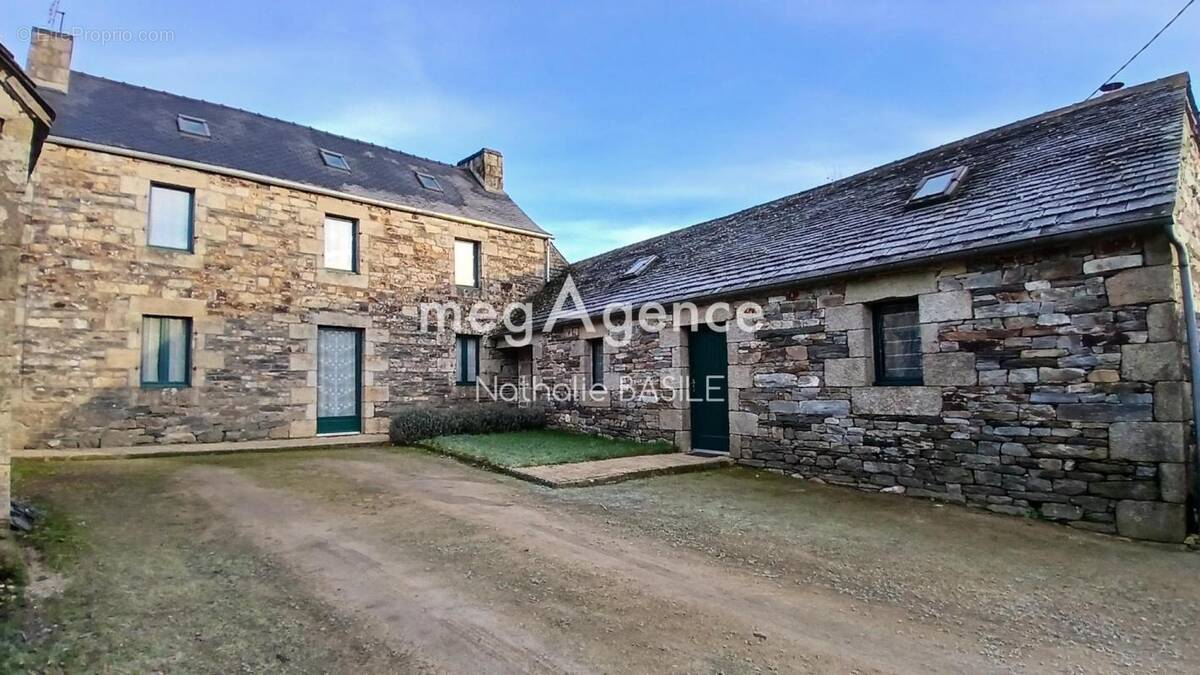 Maison à PLOUGONVEN