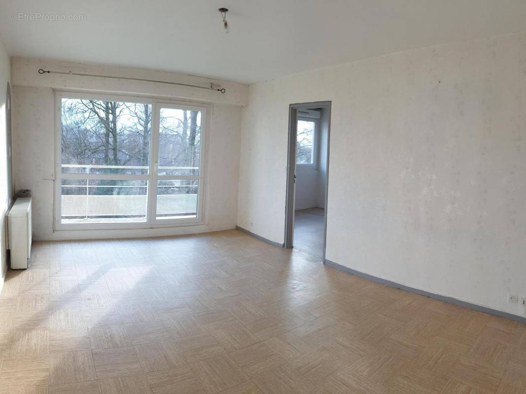 Appartement à LUXEUIL-LES-BAINS