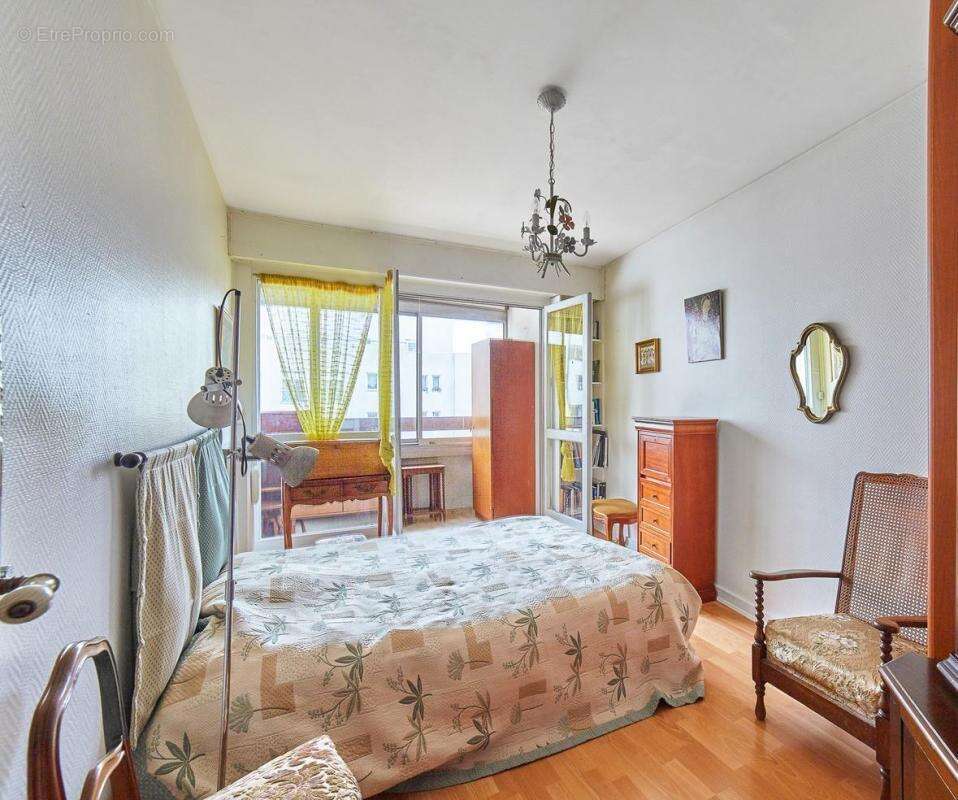 Appartement à PARIS-20E