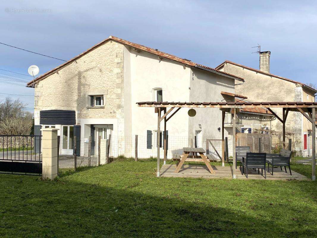 Maison à RIBERAC