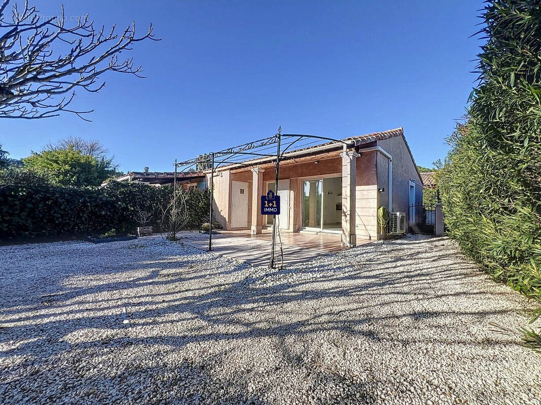 Maison à ROQUEBRUNE-SUR-ARGENS