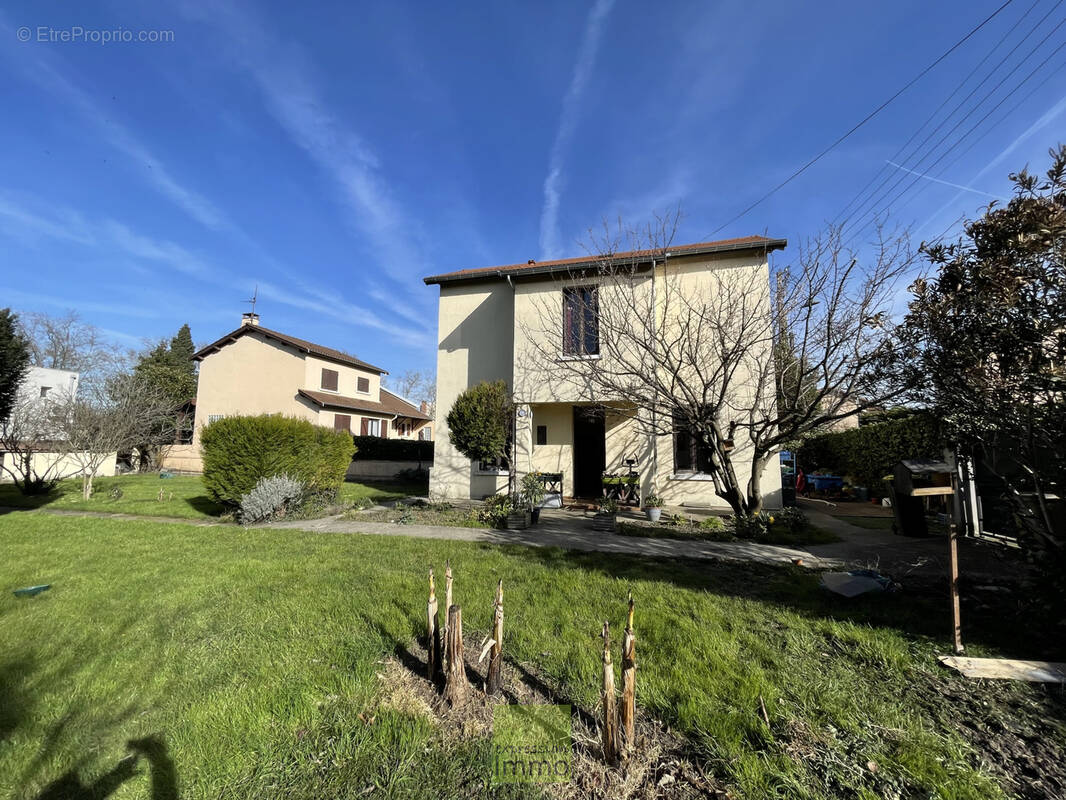 Maison à VILLEURBANNE