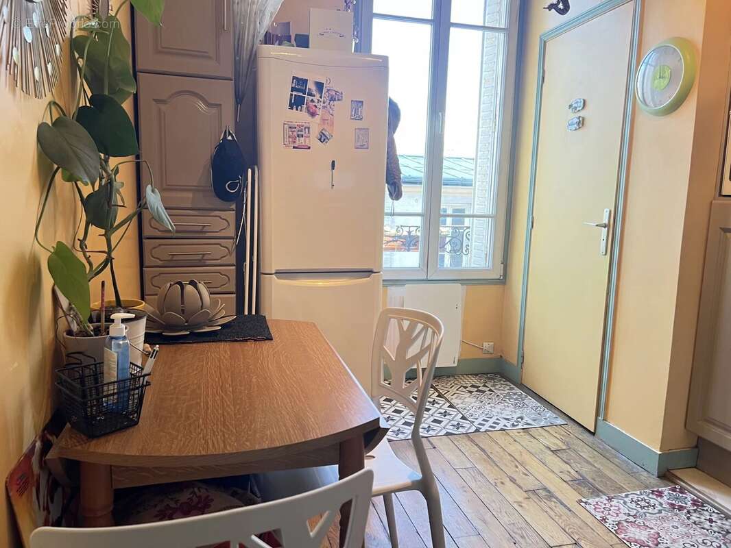 Appartement à PARIS-19E