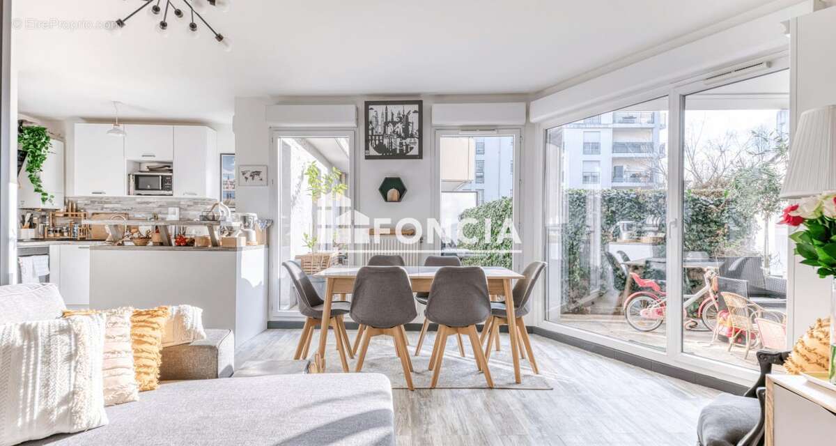 Appartement à LYON-7E