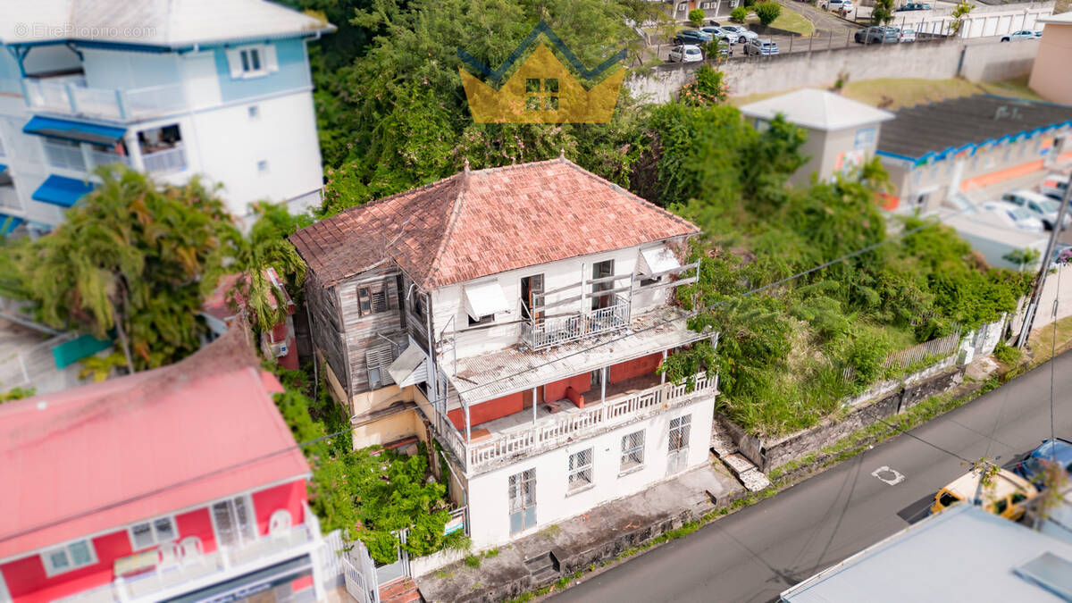 Maison à FORT-DE-FRANCE