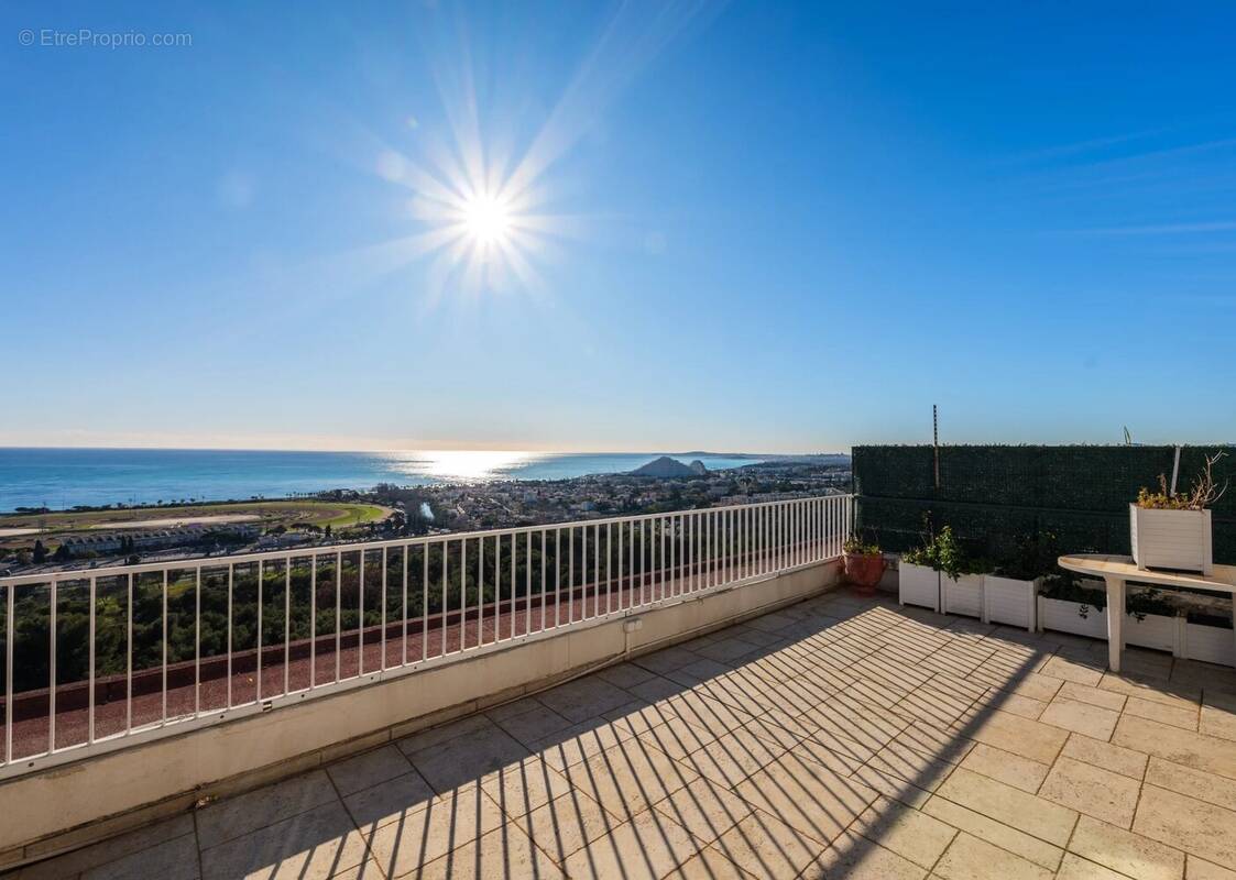 Appartement à CAGNES-SUR-MER