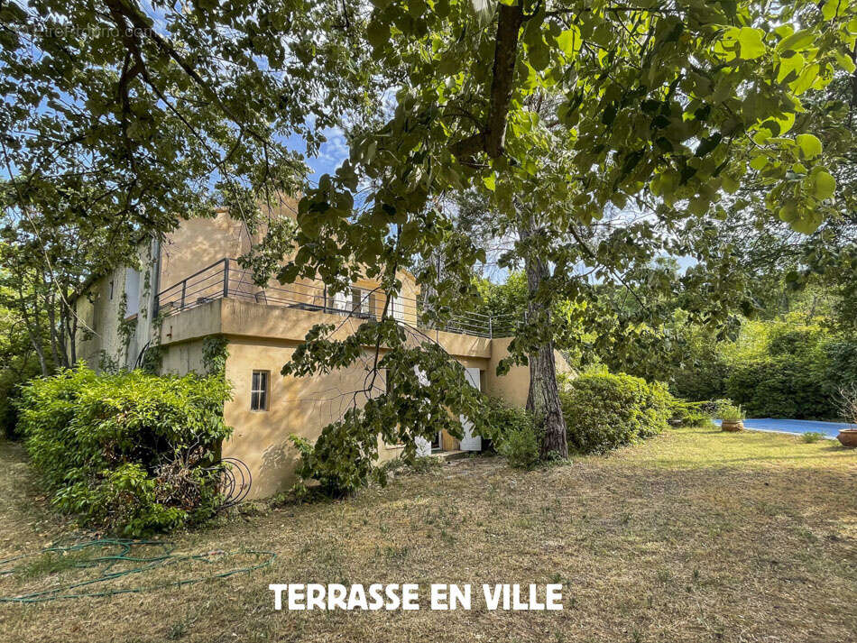 Maison à ARLES