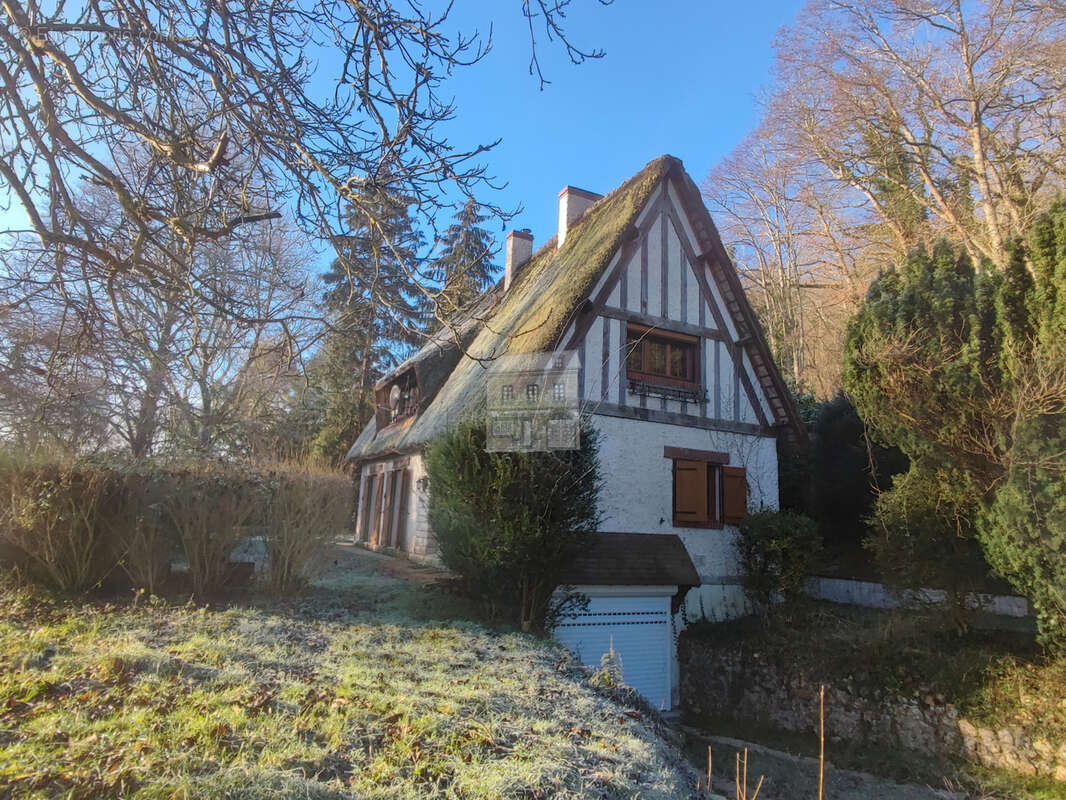 Maison à BEAUMONT-LE-ROGER