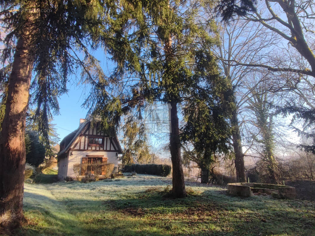 Maison à BEAUMONT-LE-ROGER