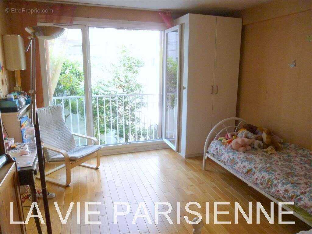 Appartement à PARIS-15E