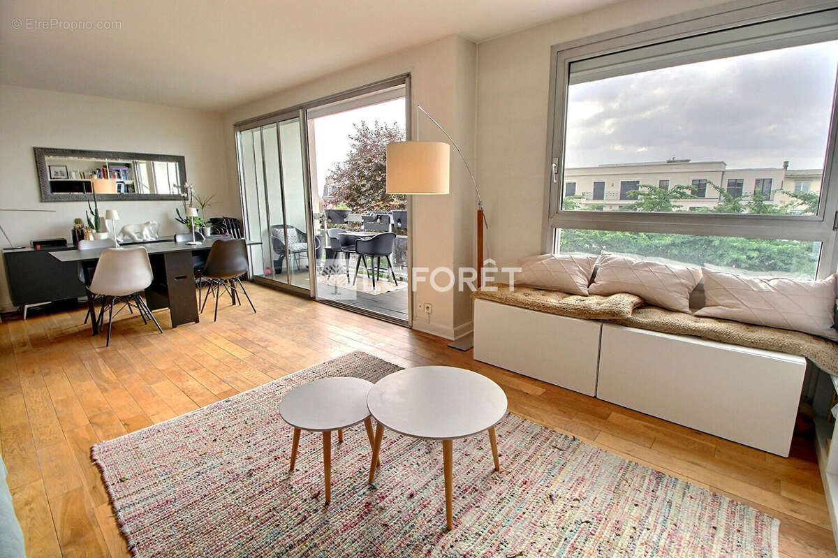 Appartement à SURESNES