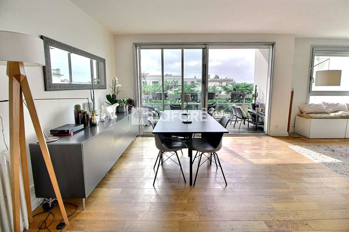 Appartement à SURESNES