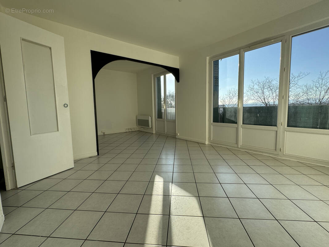 Appartement à FEYZIN